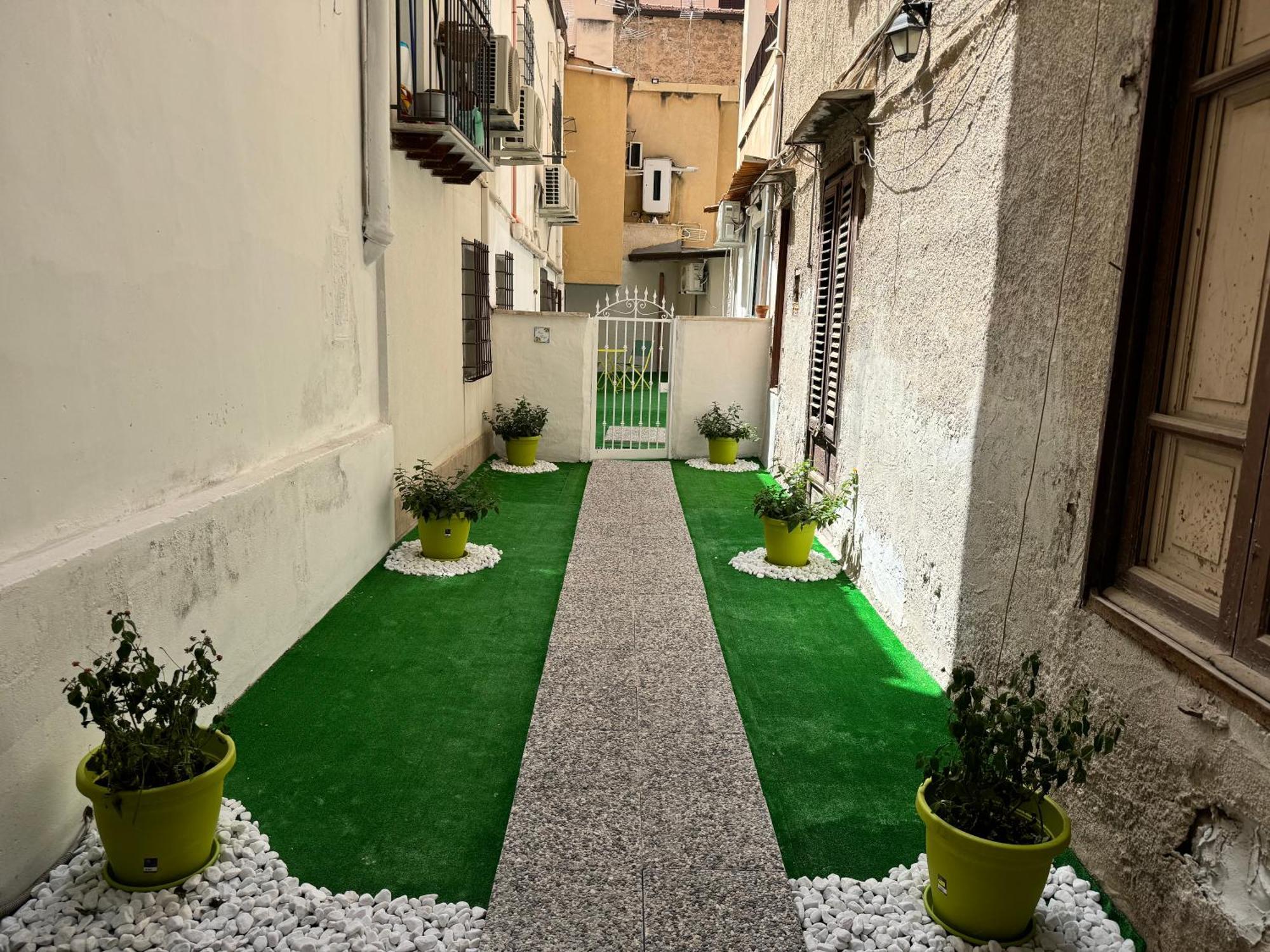 Ballar'Home - Casa Sbriju' Palermo Exteriér fotografie